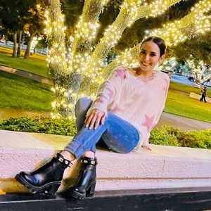 Meet your Posher, Yaira